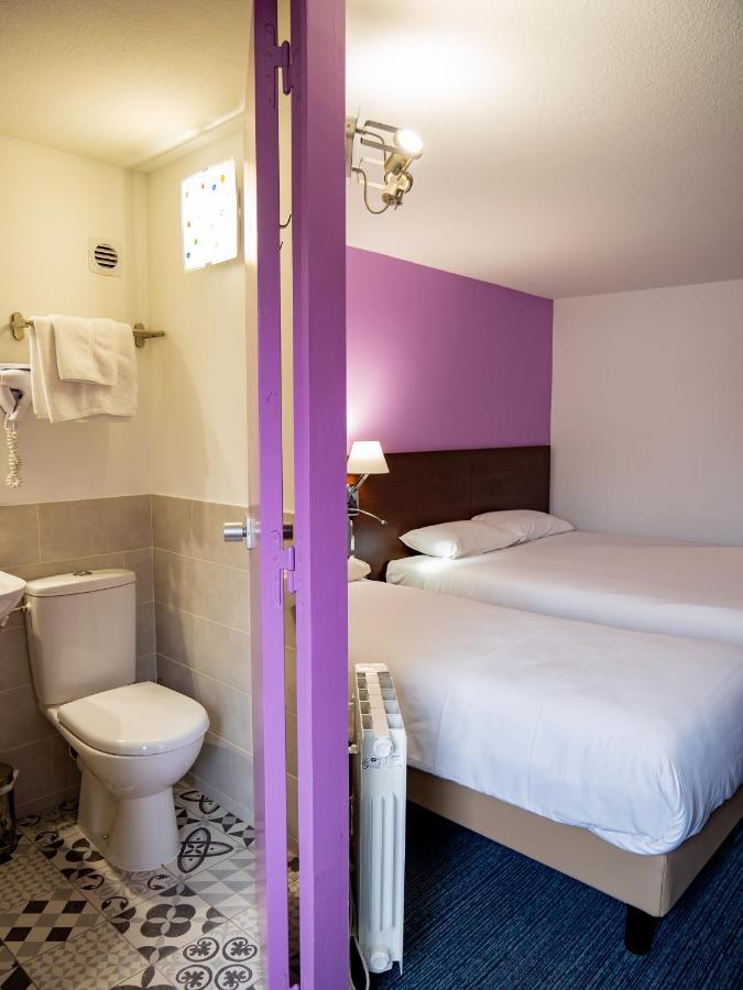 Contact Hotel Restaurant La Chaumiere Entre Orgeval Et Flins A13 Sortie 8 Les Mureaux Buitenkant foto
